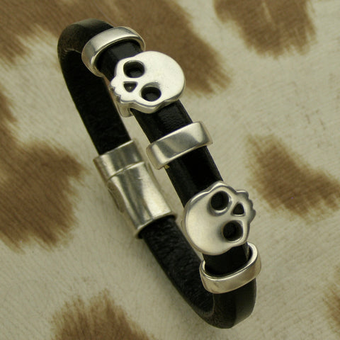 men's bracelet solid black leather with sculls